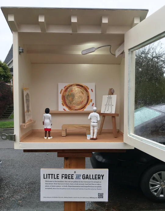 Create a Free Little Art Gallery to Cultivate Attitude of Gratitude With Kids