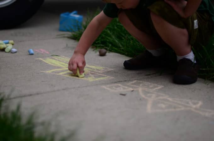 30-Minute Art Adventures: Chalk Pastel Explorers